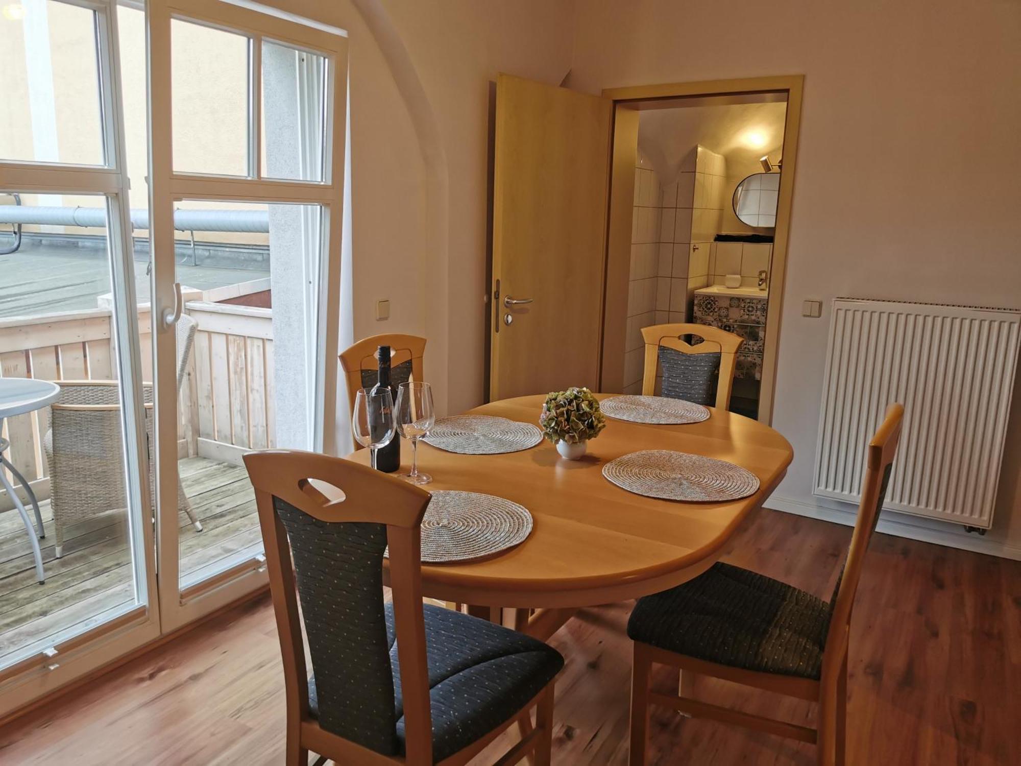 Ferienwohnung Schlossblick Mit Parkplatz ピルナ エクステリア 写真